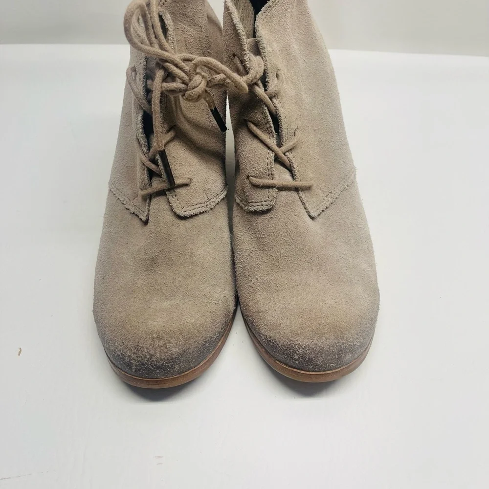 TOMS LUNATA BOOTIES LACE UP SIZE 9.5